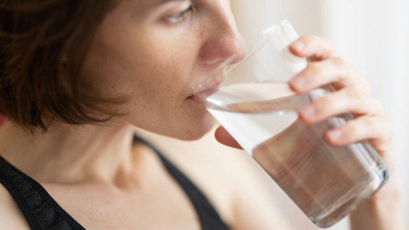 How to Stay Hydrated Throughout the Day: Practical Tips